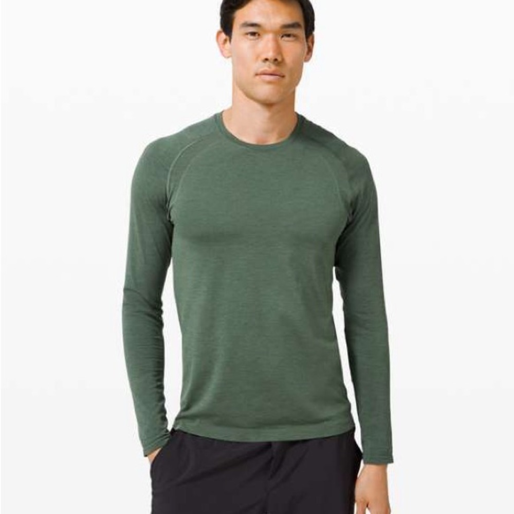 Lululemon Men’s Metal Vent Tech Long Sleeve